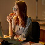 Mengatasi Telat Makan